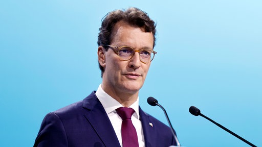 NRW-Ministerpräsident Hendrik Wuest auf dem Landesparteitag der CDU in Bonn