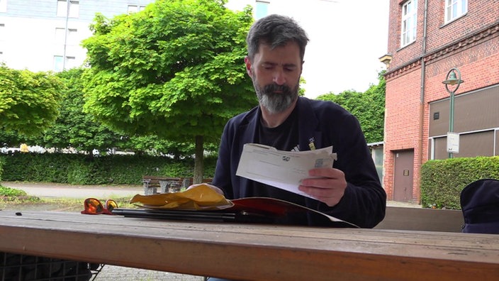 Helder Aguiar hat zusammen mit einer Künstlichen Intelligenz über Tage hinweg eine Klage erarbeitet. 