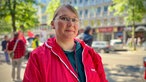 Sabine Klünner demonstriert am Tag der Arbeit in Düsseldorf