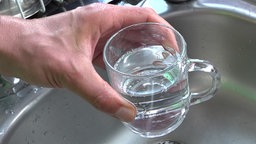 Auf Wasser aus der Leitung mussten Mieter fast drei Monate verzichten
