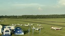 Blick aus dem Tower auf Flugzeuge