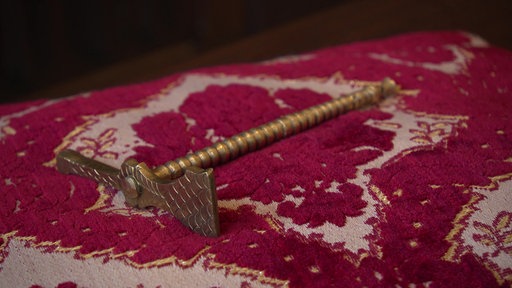 Ein goldener Hammer