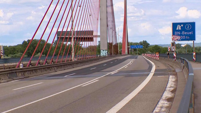 Bonner Nordbrücke ohne Autos