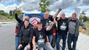 Das Bild zeigt eine Gruppe Arminia Bielefeld Fans.