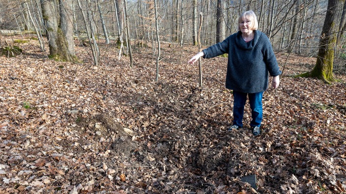 Frau aus Wilnsdorf nimmt Bombe aus Wald mit nach Hause