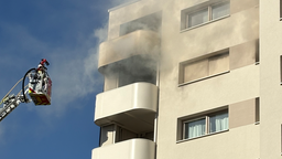 Feuerwehr löscht Brand in Lippstädter Hochhaus