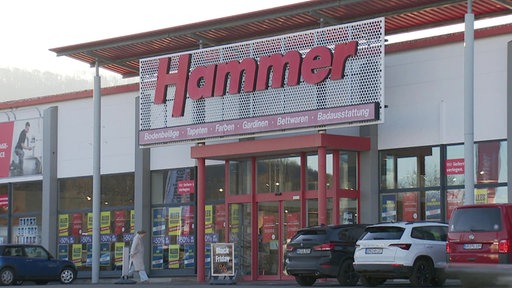 Eingang des Baumarkts Hammer