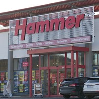 Eingang des Baumarkts Hammer