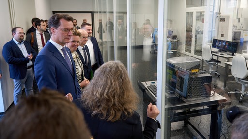 Institut Photonische Quantensystee Paderborn
