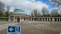 Der Kurpark ist eingezäunt.
