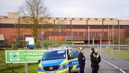 Polizei am Rande der Demonstration