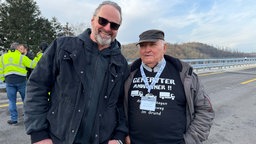 Werner Schüttler (rechts). Neben ihm steht Heiko Schürfeld.