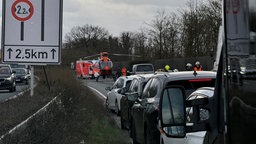 Rettungshubschrauber auf der A33 