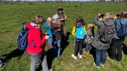 Eine Führung mit der Försterin auf der Wildpferdebahn
