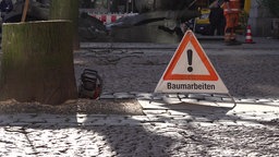 Baumarbeiten-Schild