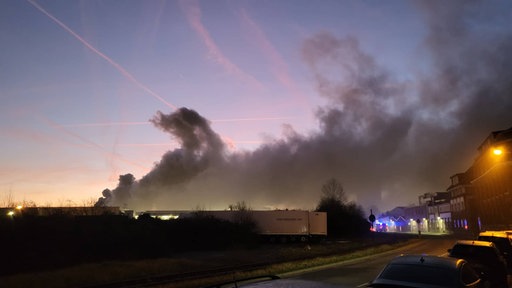 Brand im Krefelder Hafen