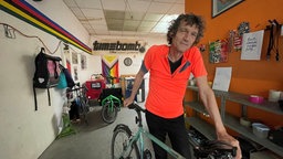 Jochen Sperber leitet einen Kurierdienst in Köln