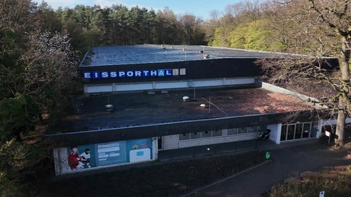 Die Eishalle in Bergisch Gladbach von oben 