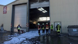 Ausgebrannte Halle in Swisstal