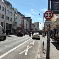 Tempo-30-Schild auf der Luxemburgerstrasse