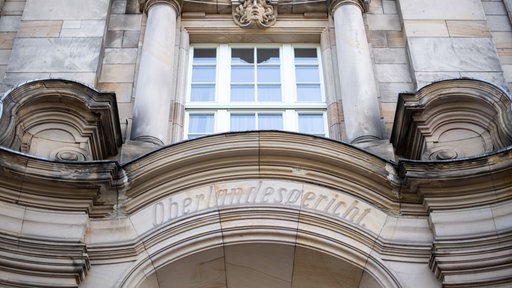 Der Eingang zum Oberlandesgericht in Düsseldorf.