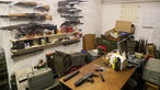 Die Werkstatt im illegalen Waffenlager