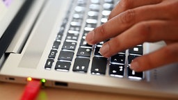 Tippen auf der Tastatur