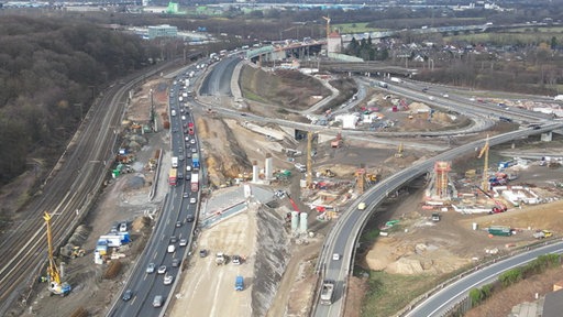 Das Autobahnkreuz Kaiserberg aus der Luft fotografiert