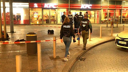 Polizisten am Tatort in Dortmund