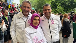 Die drei Veranstalter des Brustkrebslaufs im Amphitheater des Dorstener Bürgerparks
