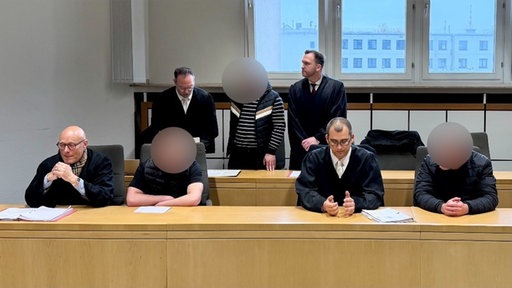 Anklagebank: 15-jähriger vor Gericht