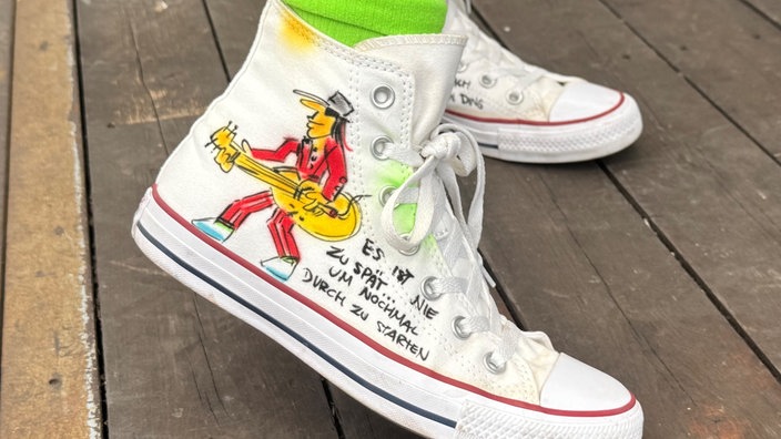 Converse Chuck mit einer Karikatur von Udo Lindenberg.