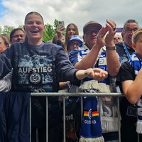 Fans feiern den Aufsteig des MSV Duisburg