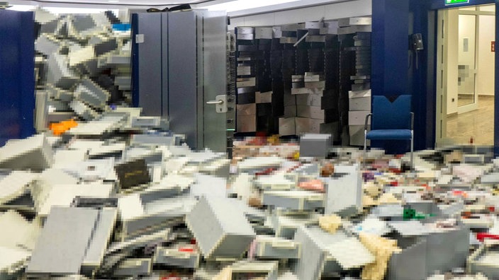 Tatortspuren im Tresorraum der Sparkasse Gelsenkirchen