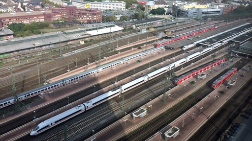 Der Dortmunder Hauptbahnhof von oben