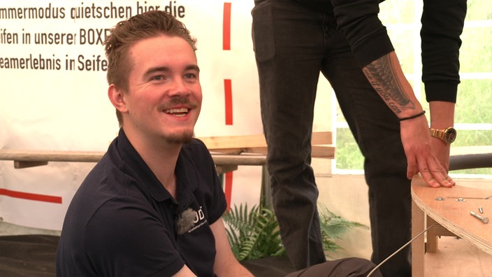 Chris Schulz, Azubi