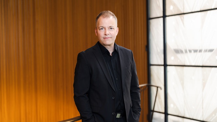Philipp Ahmann im WDR