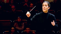 Das WDR Sinfonieorchester unter Leitung von Marie Jacquot spielt Bruckners Siebte Sinfonie am 15.11.2025 in der Kölner Philharmonie.