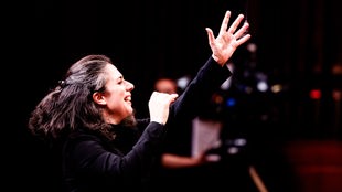 Marie Jacquot - Chefdirigentin des WDR Sinfonieorchesters