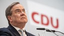 Armin Laschet vor CDU-Logo