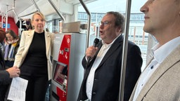 Verkehrsminister Krischer beim eezy.nrw Termin in Düsseldorf