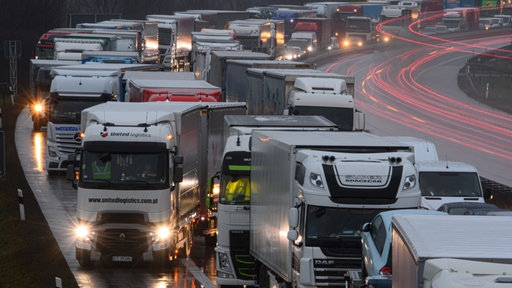 LKW auf der Autobahn