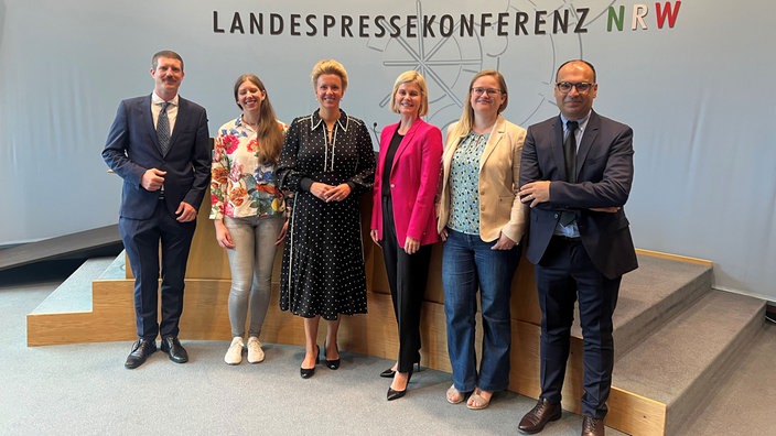 LPK mit Wissenschaftsministerin Ina Brandes und Forscher*innen zu Innovationsprofessuren