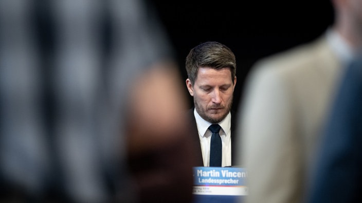 AfD-Landesvorsitzender Martin Vincentz zu Beginn des Landesparteitags in Marl