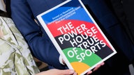 Konzept der Olympia-Bewerbung für Rhein-Ruhr mit dem Titel "Powerhouse of true sports"