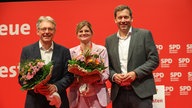 2023: Lars Klingbeil, Bundesvorsitzender der SPD gemeinsam mit den damals neu gewählten Vorsitzenden der NRWSPD Achim Post und Sarah Philipp