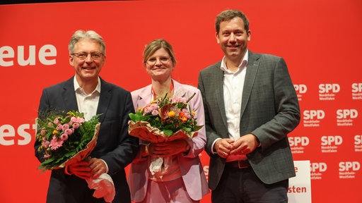 2023: Lars Klingbeil, Bundesvorsitzender der SPD gemeinsam mit den damals neu gewählten Vorsitzenden der NRWSPD Achim Post und Sarah Philipp