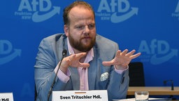 Sven Tritschler, stellvertretender Fraktionsvorsitzender der AfD NRW, bei einer Pressekonferenz im NRW-Landtag am 7. Oktober 2025