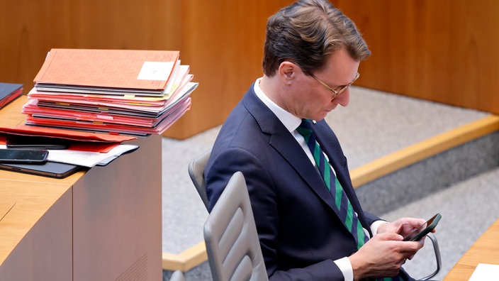 Ministerpräsident Hendrik Wüst (CDU) bei einer Landtagssitzung
