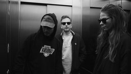FIJI KRIS, Fizzle und °awhodat° im Fahrstuhl